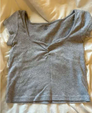 brandy melville grey top thumbnail 1