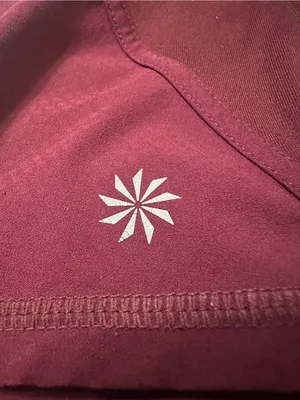 Athleta Women's Tech Hoodie -Maroon Hooded Pullover Top - Size S/M (estimated) thumbnail 9