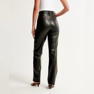 Abercrombie & Fitch Vegan Leather 90s Straight Pant Curve Love - Black - 24/00 thumbnail 5