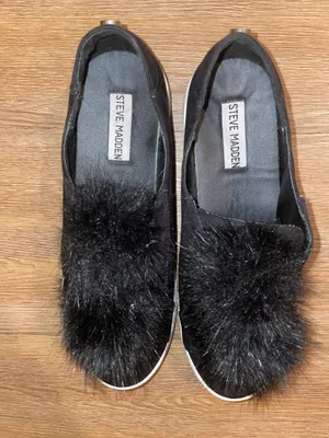 Slip On Fashion Sneaker With Pom Pom thumbnail 6