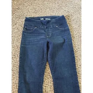 Lee's Women's Slimmy Straight‎ Fit Mid Rise Sculpture Skinny Jeans Size 8 thumbnail 2