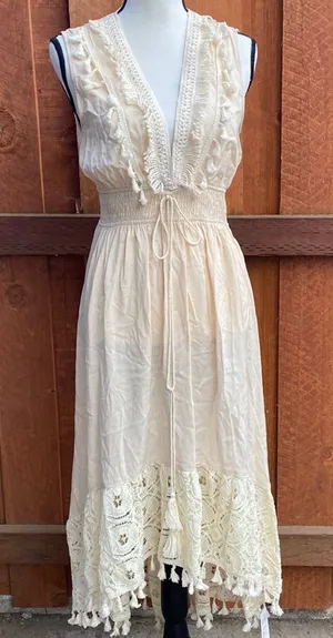CUPSHE Cream V Neck Sleeveless Lace Tassel Smocked Waist Maxi Dress Size M thumbnail 1