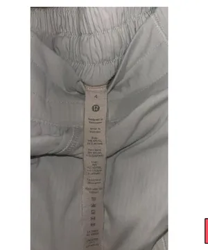 Lululemon Hotty Hot Short 2.5” thumbnail 4
