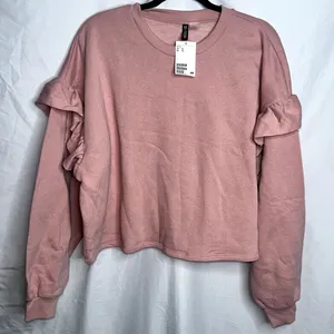 H&M Dividend Womens Sz XL Retired Pink Ruffle Long Sleeve Cropped Sweatshirt NWT thumbnail 1