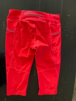Bright Orange Athletic Capri ATHLETA Leggings ( Medium)   thumbnail 4
