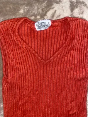 Vintage KNITs Sleeveless Ribbed V-Neck Tank Top thumbnail 3
