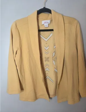 Ariat Southwestern Women’s Medium Mustard Yellow Embroidered Open Cardigan thumbnail 1
