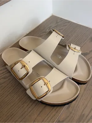 Birkenstock Arizona Big Buckle High Shine Sandals in Oyster NWOT thumbnail 3