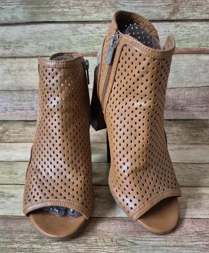 Circus by Sam Edelman Brown Block Heeled Zip Up Ankle Boots Size 7.5 Peep Toe thumbnail 1