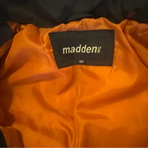 Steve Madden NYC Medium Black Lined and hooded Winter Parka thumbnail 5
