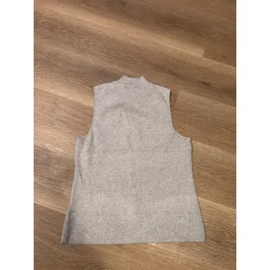 Nine West Heather Gray Mock Neck Sleeveless Knit Sweater Top L Business Casual Workwear thumbnail 4