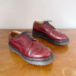 Dr Martens • vintage 3989 wingtip oxford brogues MIE cherry red leather platform thumbnail 10