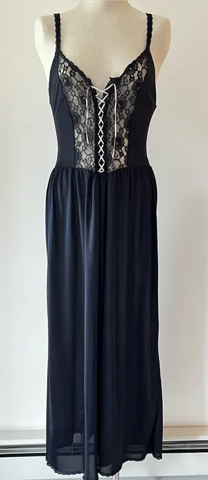 Vintage Black Baby Pink Lace-Front Women's Nightgown - Elegant Long Sleep Dress thumbnail 1
