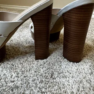ALDO White Platform Block Heel Sandals | Casuarina Style | Size 9 thumbnail 4
