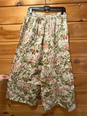 Laura Ashley 100% Linen Wide-Leg Berry & Floral Pants with Pink & Green Print Lg thumbnail 3