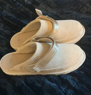 UGG Women’s thumbnail 1