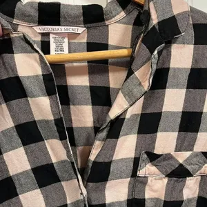 Victoria’s Secret checkered long sleeve pajama top thumbnail 5