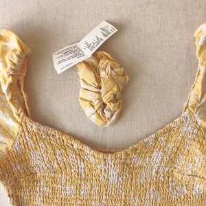 Abercrombie & Fitch Smocked Floral Puff Sleeve Top Women Large Yellow thumbnail 9