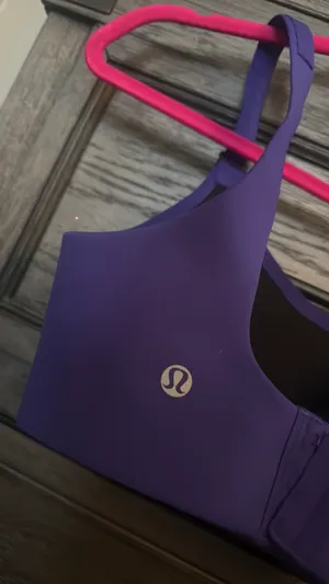 Lululemon bra thumbnail 3