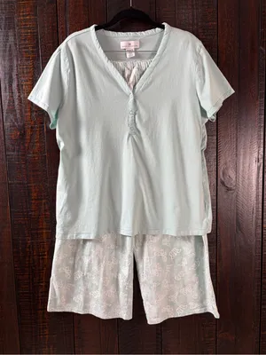 Karen Neuburger Light Turquoise Short Sleeve Pajama Set Wide Leg Capri XL thumbnail 1