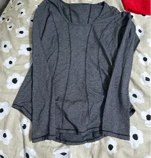 Lululemon striped long sleeve thumbnail 1