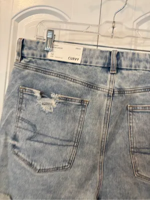 American Eagle curvy mom shorts size 16 thumbnail 2