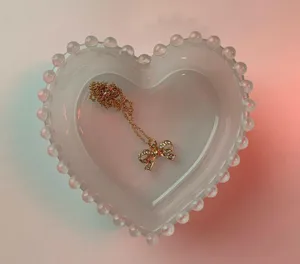 Handmade gold bow necklace  thumbnail 1