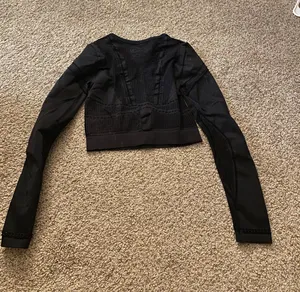Fabletics Long Sleeve Crop Top thumbnail 4