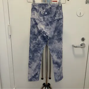 Lululemon Align Crop 21" in Diamond Dye Iced Iris Peri Purple thumbnail 6