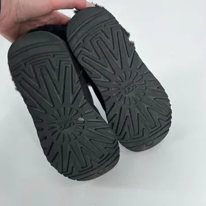 Ugg‎ low boots mini Bailey boots size 7.5 thumbnail 4