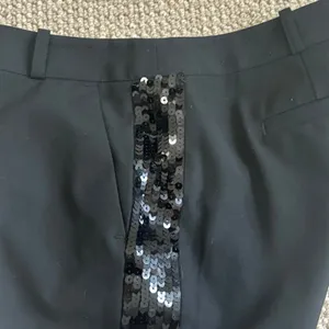 MICHAEL Michael Kors Sequin Black Mini Shorts Sz 2 thumbnail 7