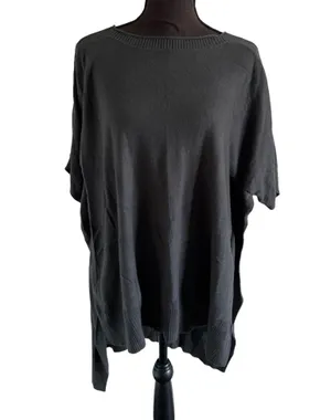 Lululemon Gray Lounge Top thumbnail 1