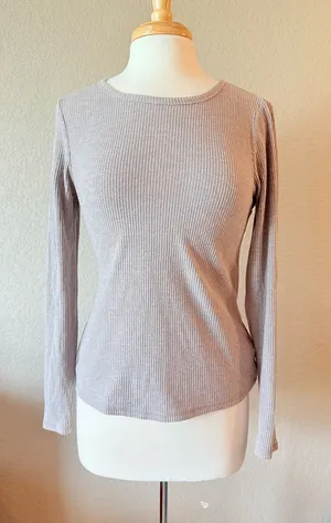 Old Navy Ribbed Long Sleeve Fitted Top Taupe Beige Women's M thumbnail 1