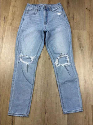 American‎ Eagle Mom Jean Womens 2 Regular Light Wash Distressed High Rise Denim thumbnail 1