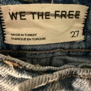 Free People ( We The Free) Denim Skort . Perfect for any occasion. NWOT, size 27 thumbnail 3