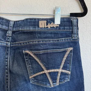 Kut from the Kloth Farrah Baby Bootcut Jeans Dark Wash Blue Size 6‎ Womens Denim thumbnail 3