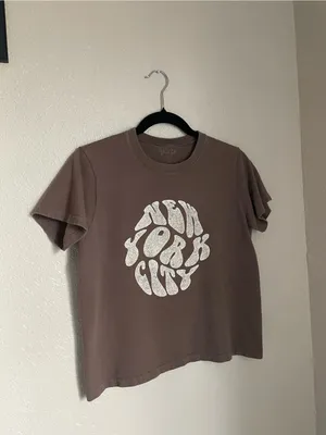Brandy Melville John Galt New York Graphic T Shirt Tee One Size Brown thumbnail 3