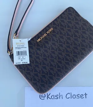 Michael Kors JST Large Zip Wristlet thumbnail 4