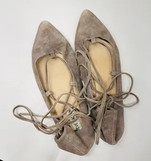 Steve Madden Eleanor Suede Lace-Up Ballet Flats Taupe Size 7.5 thumbnail 1