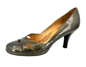 Söfft Retro Olive Green Patent Leather Heels Cutout Design Size 9 Retro Chic thumbnail 1