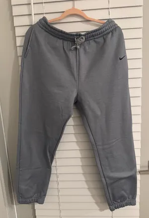 Nike Sweatpants thumbnail 1