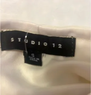 Studio 17 Sparkly Sequence Cream Colored Blouse Size Small thumbnail 2