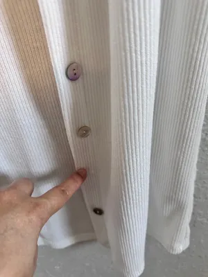 Zara White V-Neck Button-Up Top   thumbnail 3