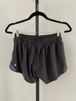 Lululemon Black Hotty Hot Low Rise Short Size 8 Tall thumbnail 4