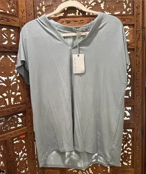 NWT barefoot dreams modal shirt thumbnail 1
