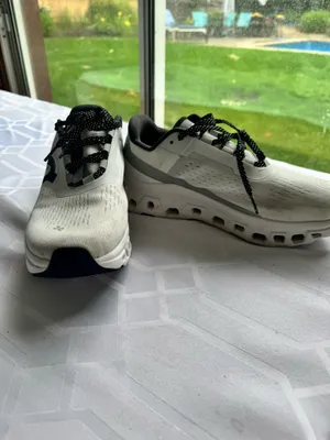 On Cloud Cloudmonster Shoes thumbnail 2