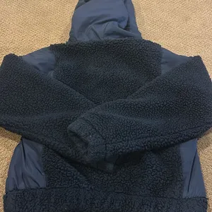Peloton Women’s Navy Blue Zip-up Hooded Fleece Jacket - Size S thumbnail 7