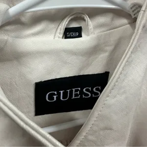 Guess Pink White Faux Leather Moto Jacket Gold Exposed Zipper Womens Small thumbnail 15