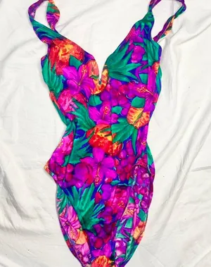 Kathy Ireland Vintage bathing suit thumbnail 1