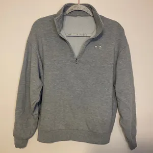 Alo Yoga Accolade 1/4 Zip Pullover Athletic Heather Grey S thumbnail 4